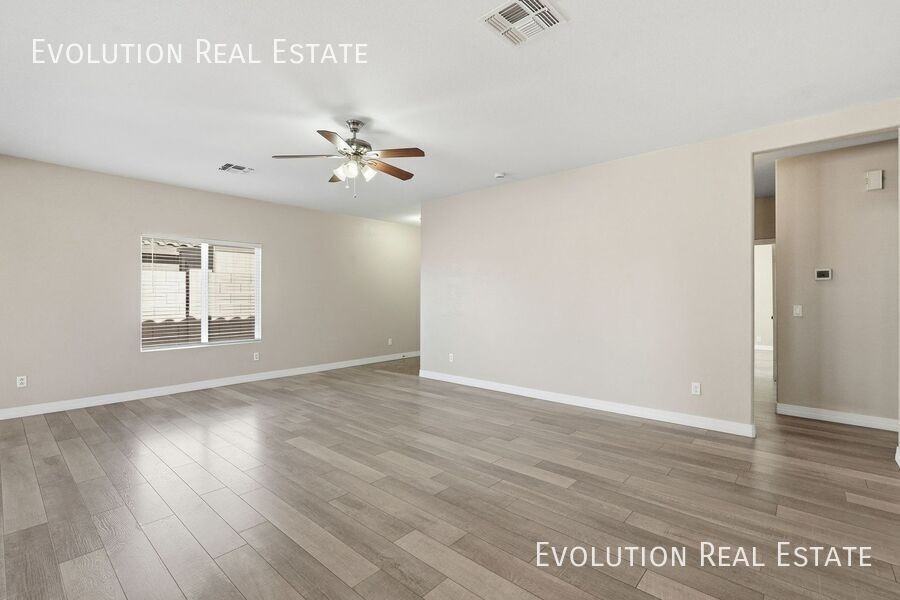 3130 South 81st Street - Photo 5 of 39