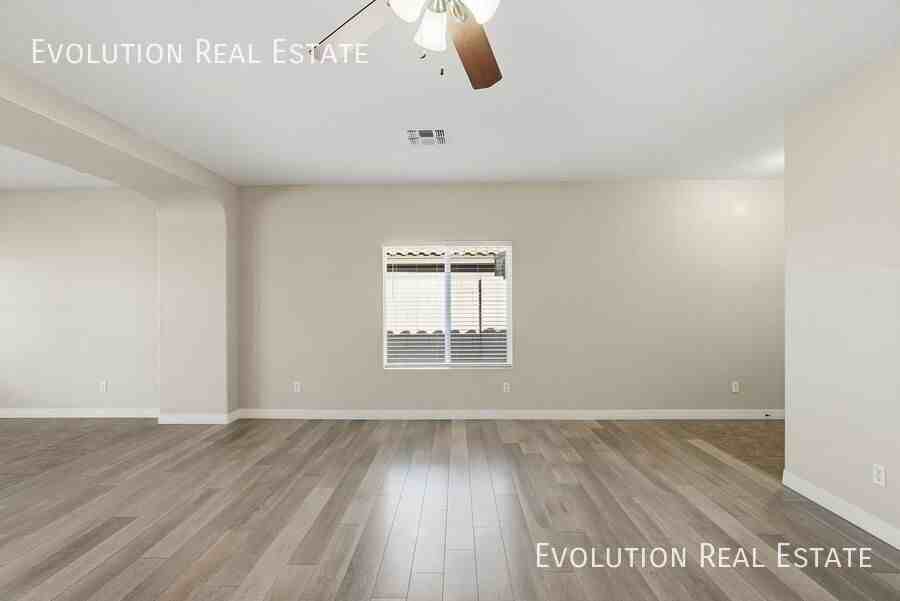 3130 South 81st Street - Photo 7 of 39