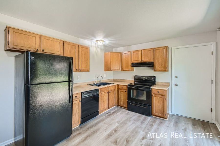 14355 E Harvard Ave - Photo 3 of 18