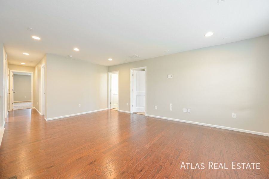 7255 S Millbrook Ct - Photo 7 of 20