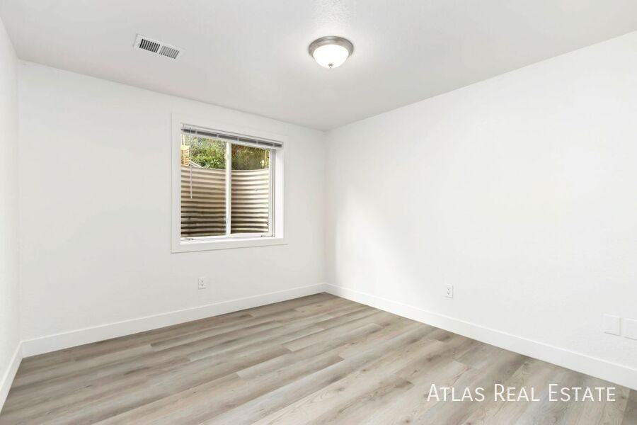 1904 8th Ave #B - Photo 5 of 15