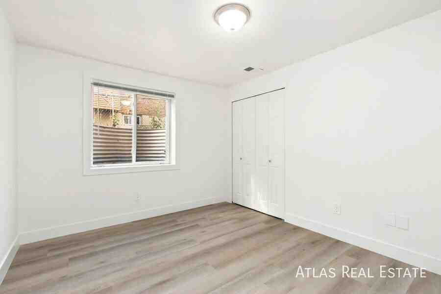 1904 8th Ave #B - Photo 7 of 15