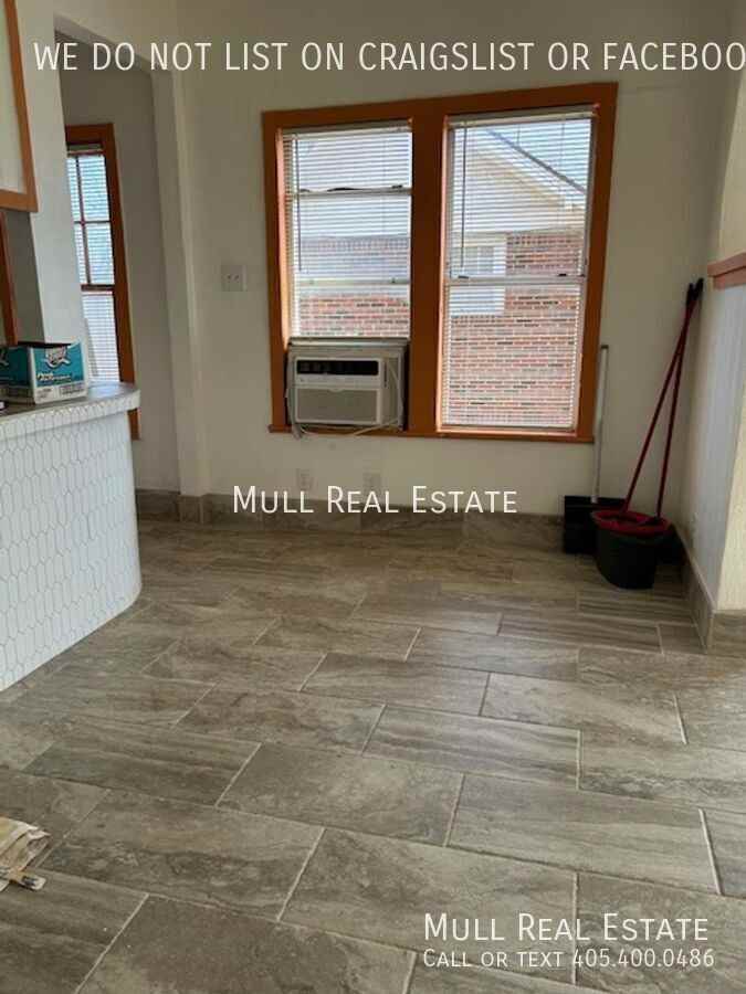 1817 Northwest 28th Street - Photo 4 of 12