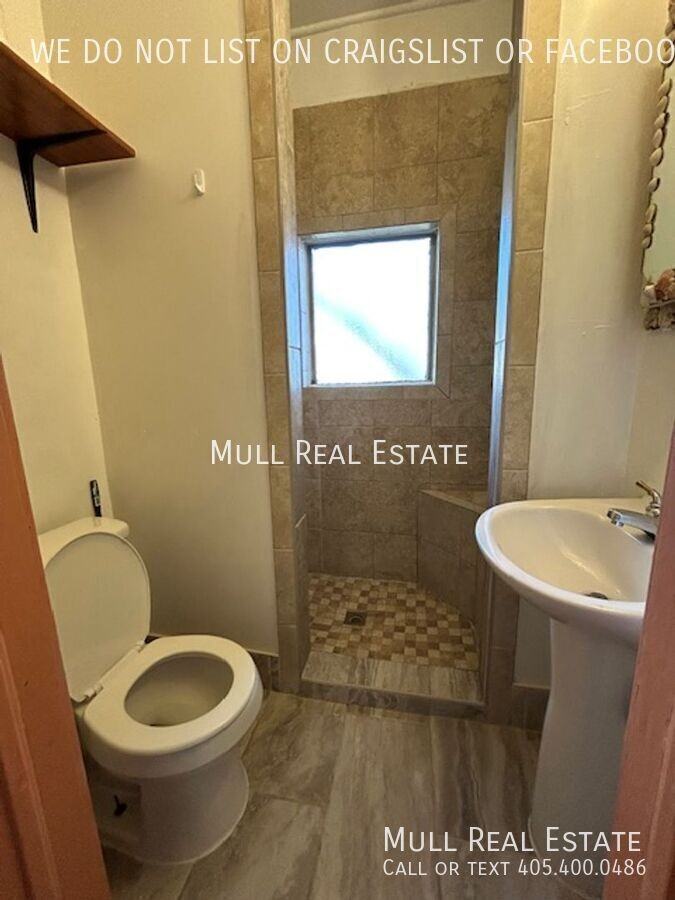 1817 Northwest 28th Street - Photo 7 of 12