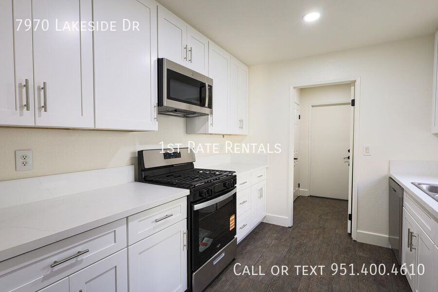 7970 Lakeside Drive - Photo 7 of 13