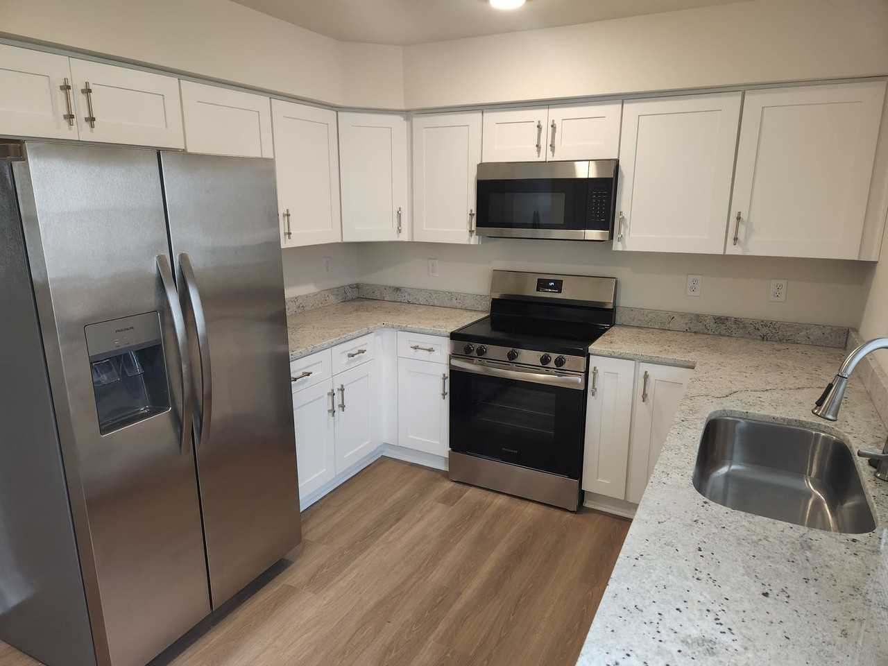 111 Dinwiddie Avenue - Photo 4 of 12