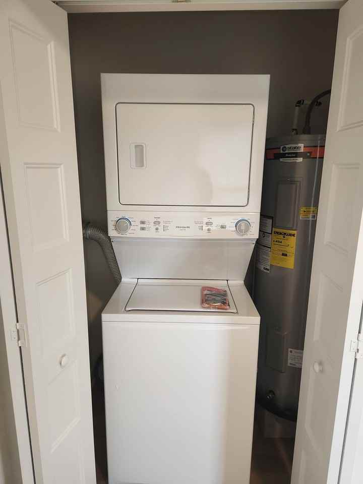 111 Dinwiddie Avenue - Photo 6 of 12