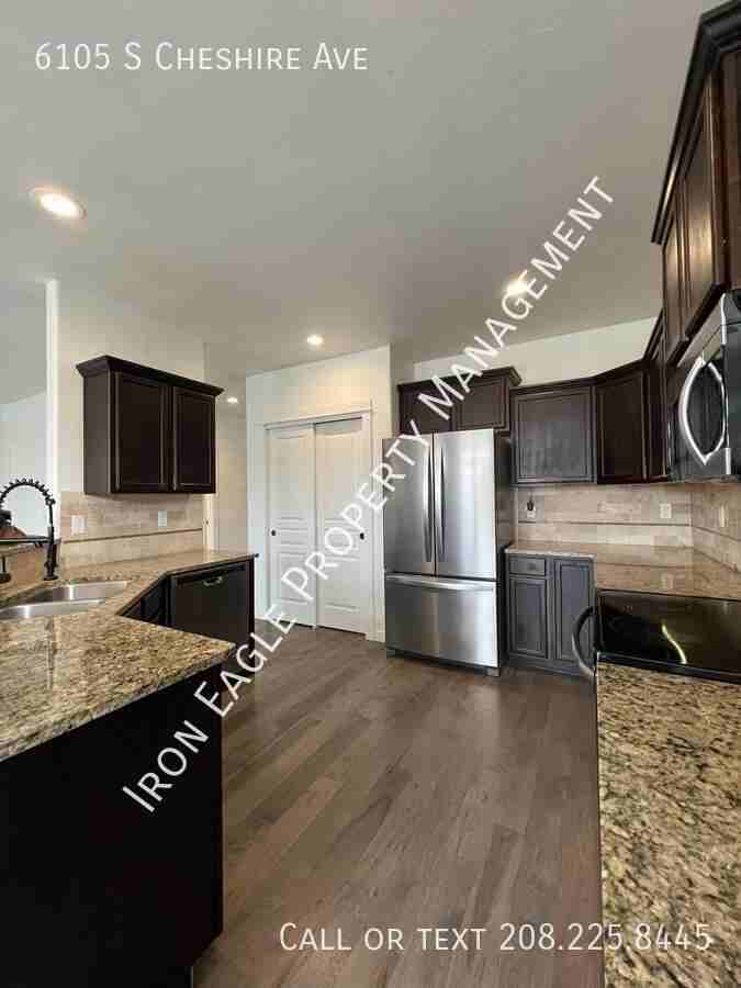 6105 South Cheshire Avenue - Photo 2 of 21