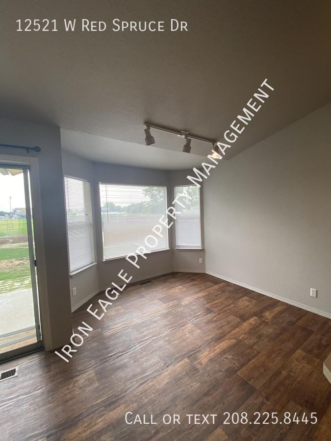 12521 West Red Spruce Drive - Photo 4 of 9