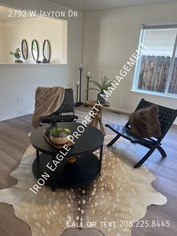 2792 W Jayton Dr - Photo 6 of 34