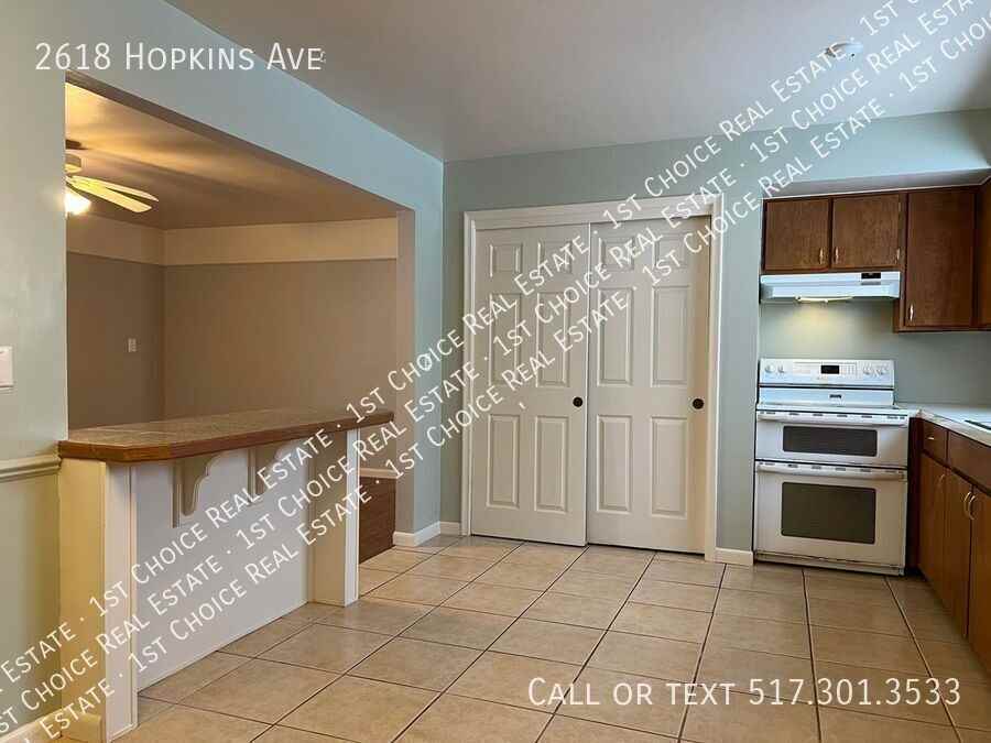 2618 Hopkins Ave - Photo 7 of 17