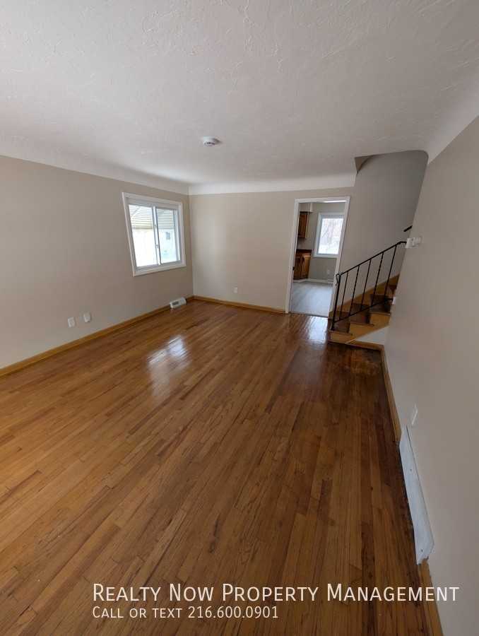 12517 Park Knoll Dr - Photo 2 of 13