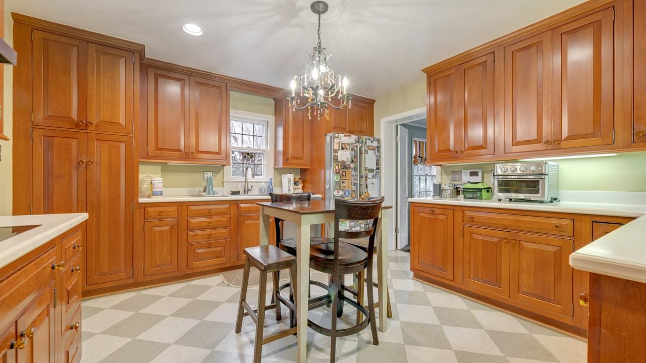 4051 North Stuart Street - Photo 7 of 30