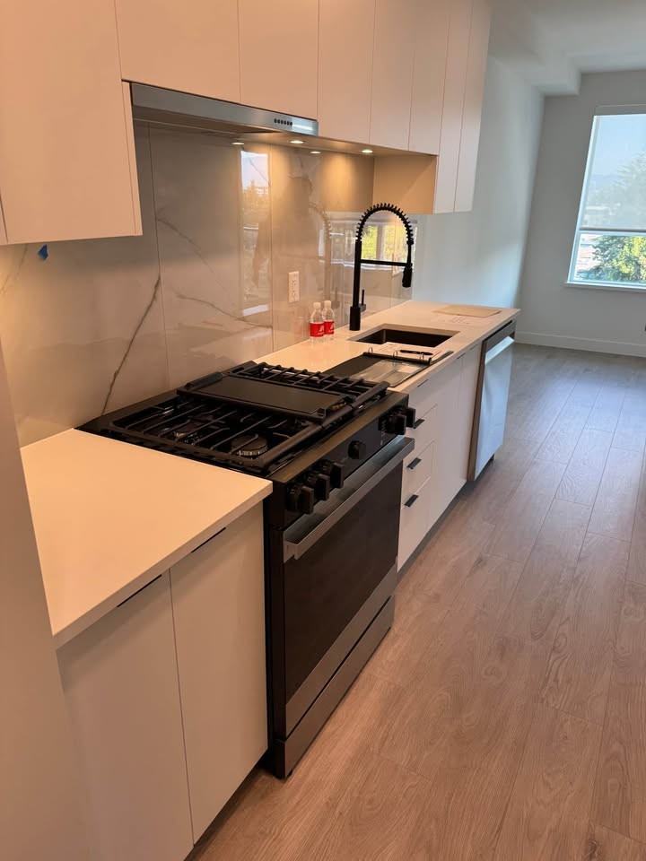 13238 105 Ave #604 - Photo 2 of 27