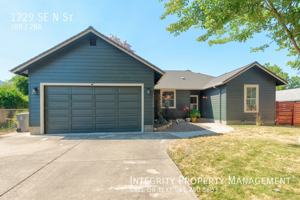 featured image of 1229 Southeast N Street