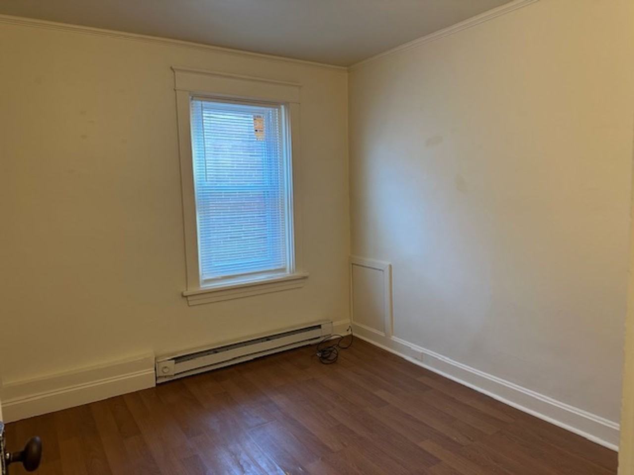 410 Radnor St #2ndFLA - Photo 5 of 8