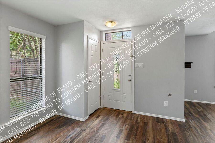 473 Leisure Lane - Photo 3 of 50