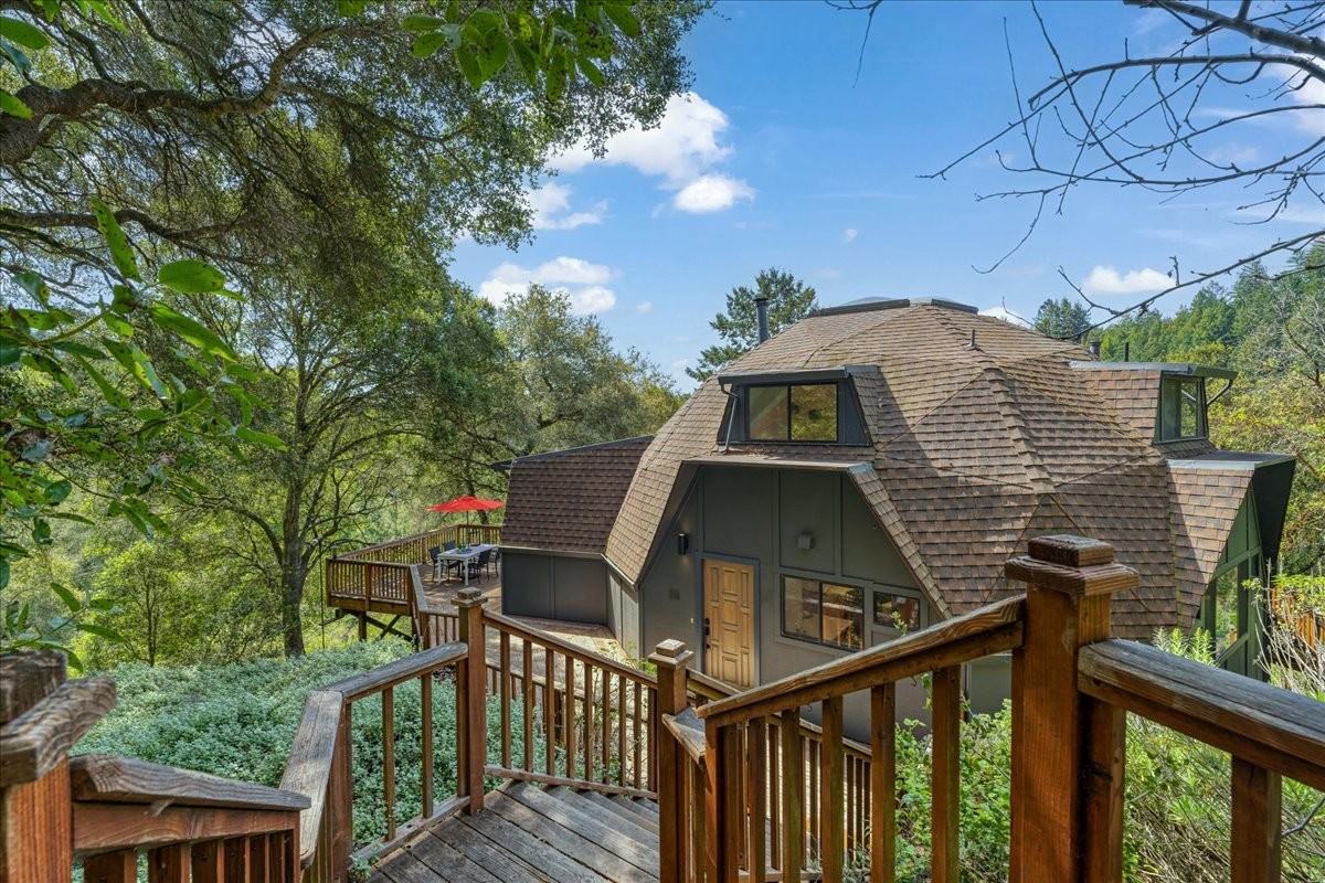 250 Homestead Trail - Photo 4 of 39