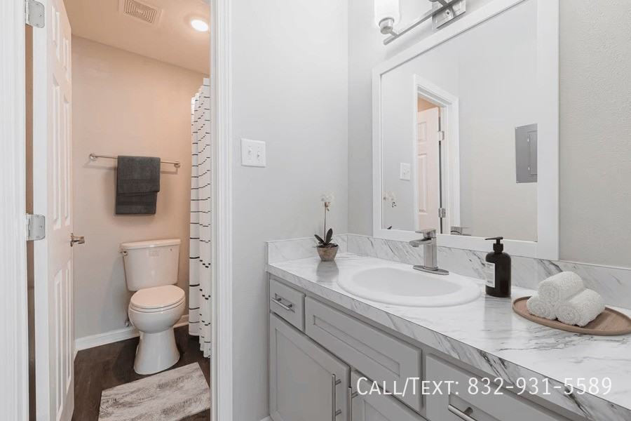 11000 Crescent Moon Drive #CBV - Photo 6 of 10