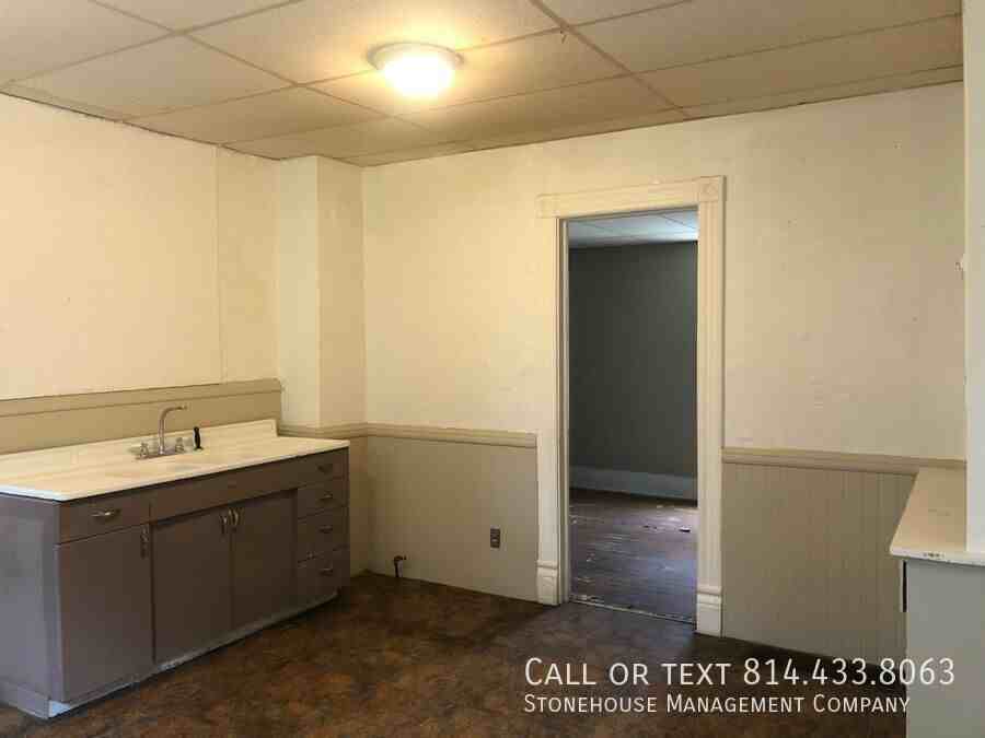 613 East 13th Street #2 - Photo 4 of 6