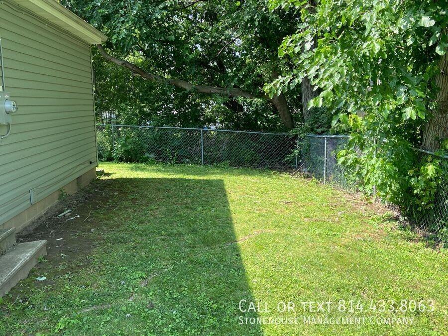 134 E 24th St - Photo 3 of 11