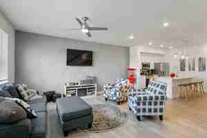 featured image of 1539 Spring Water Pt