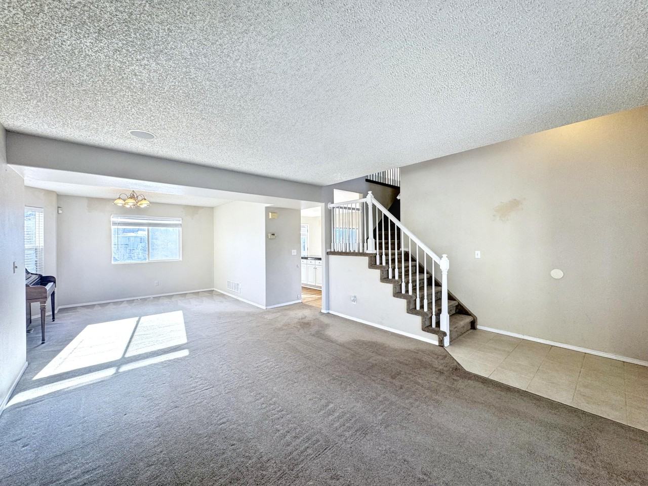 236 Oxbow Drive - Photo 4 of 29