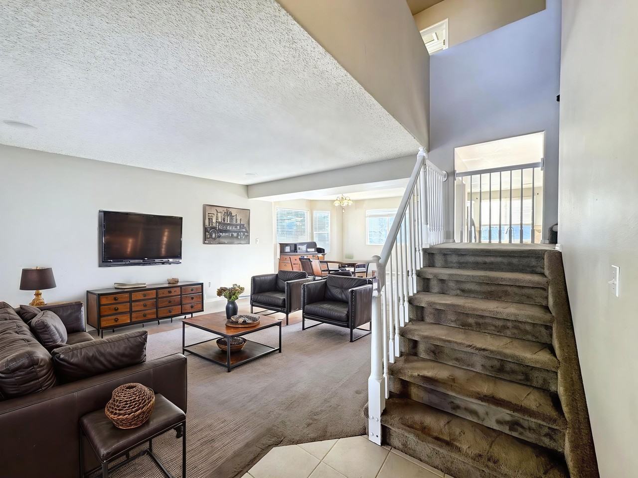 236 Oxbow Drive - Photo 5 of 29