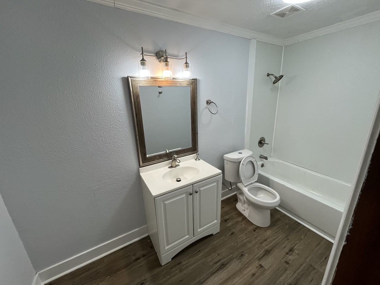 521 Launcelot Road - Photo 6 of 12