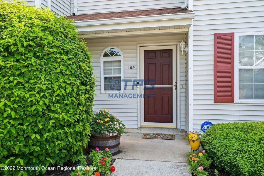 109 Sandpiper Lane - Photo 2 of 24