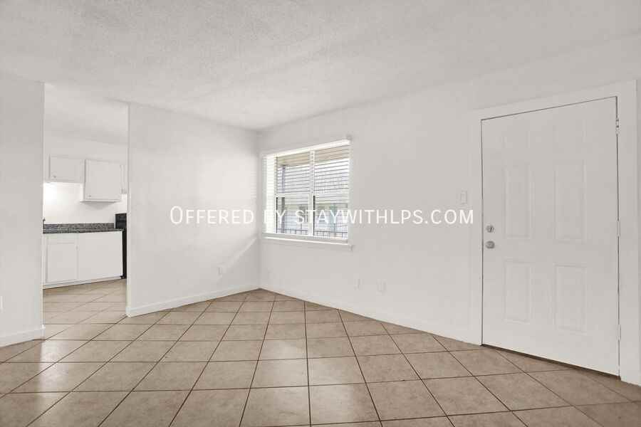 1767 E Raines Rd #4 - Photo 6 of 18