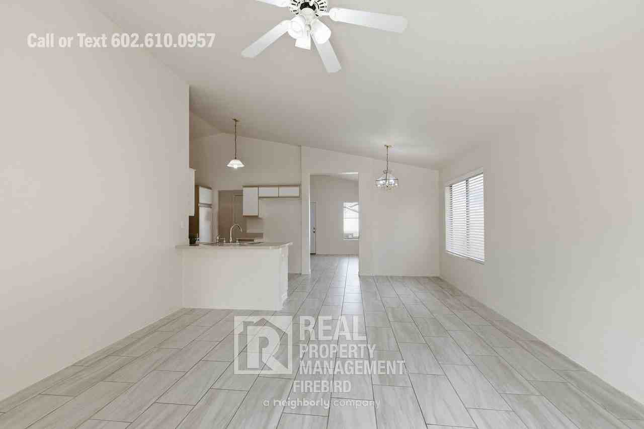 8563 West Mission Lane - Photo 6 of 15