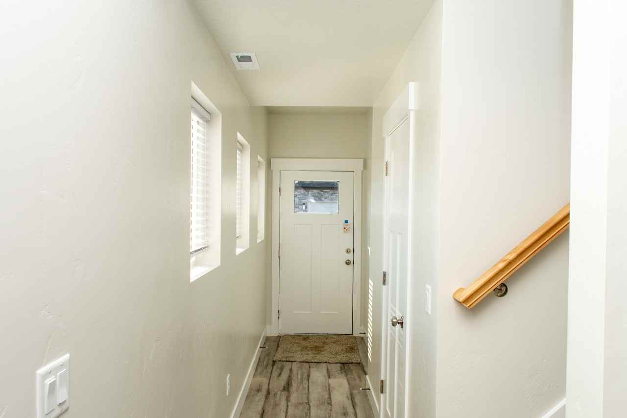 144 West 425 North #1 - Photo 3 of 19