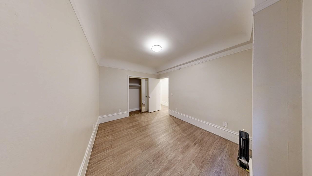 676 Geary Street - Photo 4 of 32