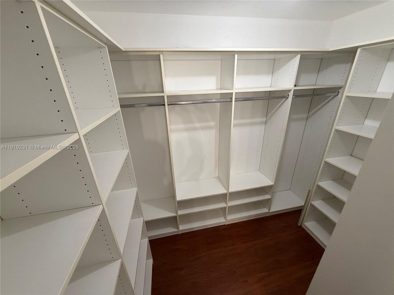 1522 White Hall Drive #1522-204 - Photo 5 of 36