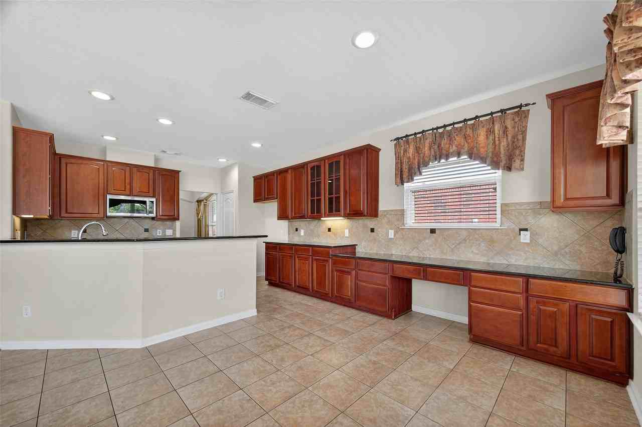 11315 Riverstone Lake Lane #11315 - Photo 7 of 35