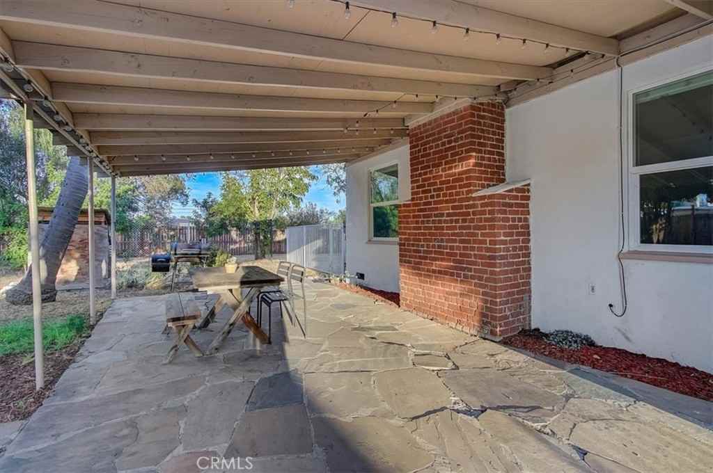 10847 Balboa Boulevard #10847 - Photo 3 of 41