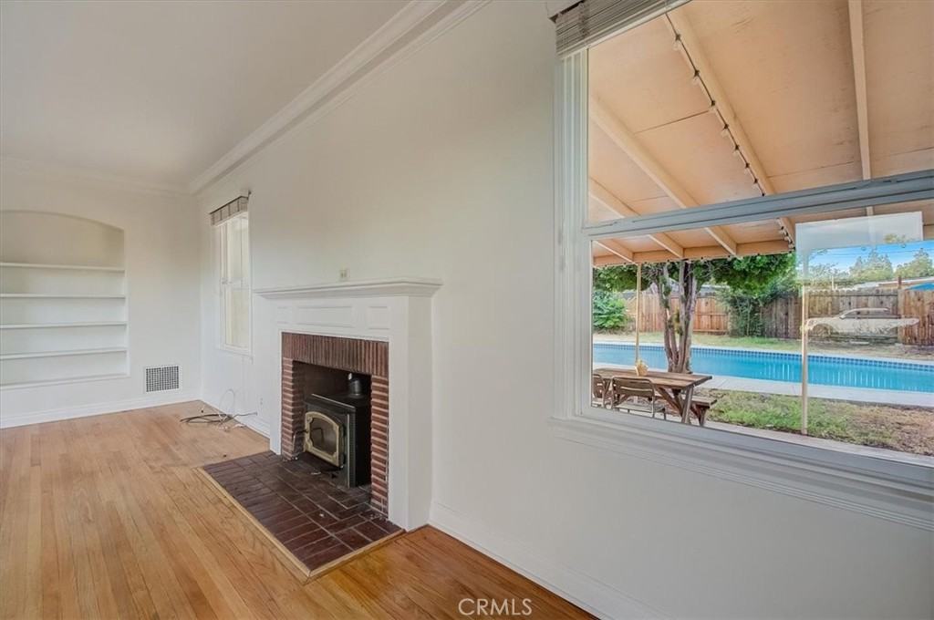 10847 Balboa Boulevard #10847 - Photo 7 of 41