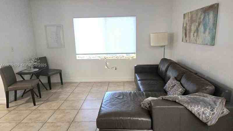 1304 Northwest 3rd Street #1304 - Photo 5 of 19