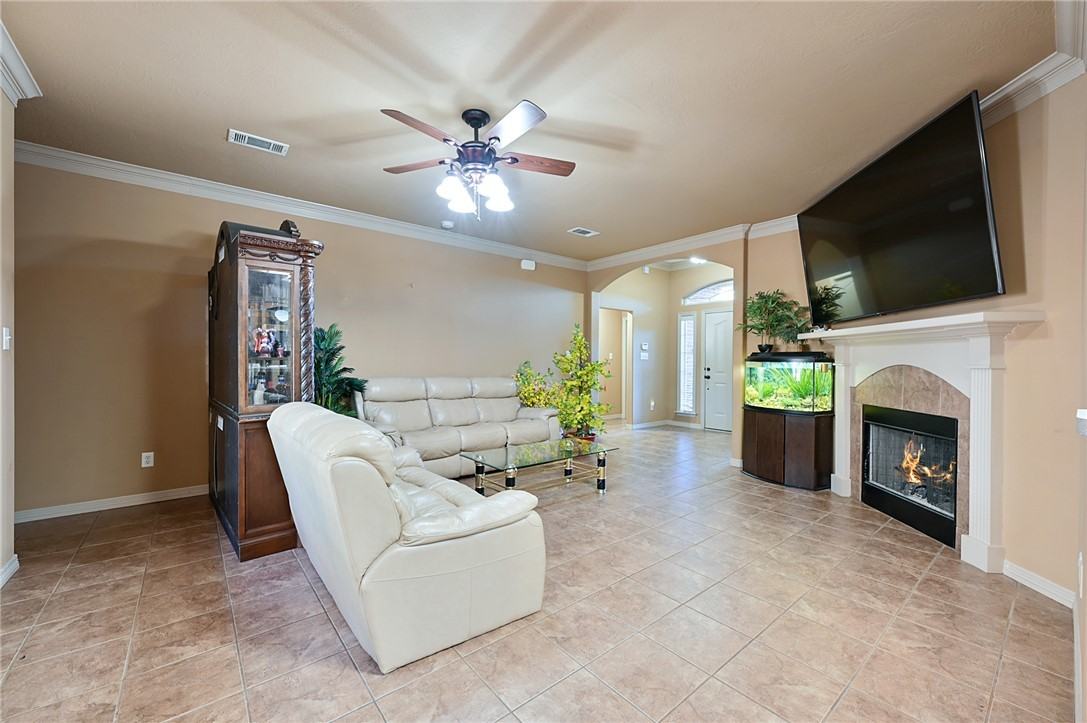 8412 Lauren Drive #8412 - Photo 6 of 16