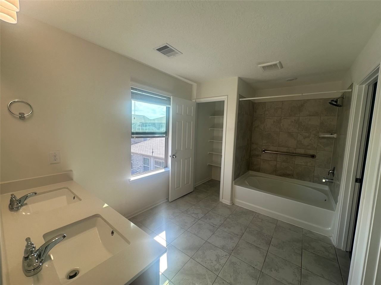 3322 Nila Creek Dr #3322 - Photo 2 of 13