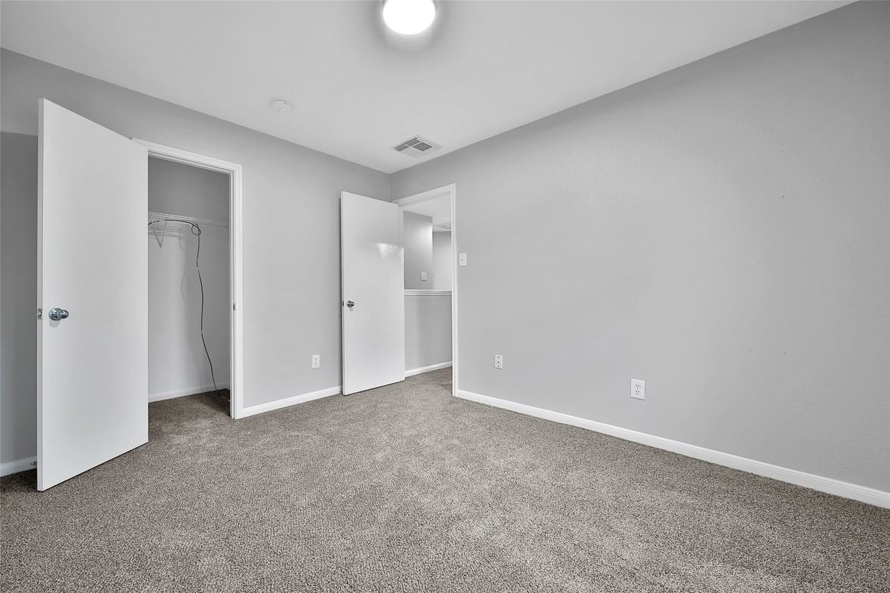 18202 Coreland Lane #18202 - Photo 4 of 32