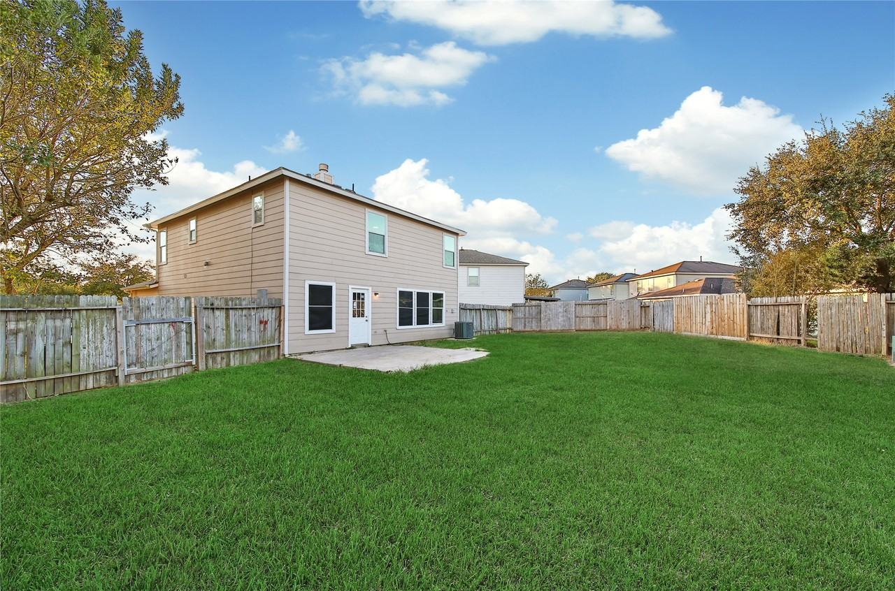 18202 Coreland Lane #18202 - Photo 5 of 32