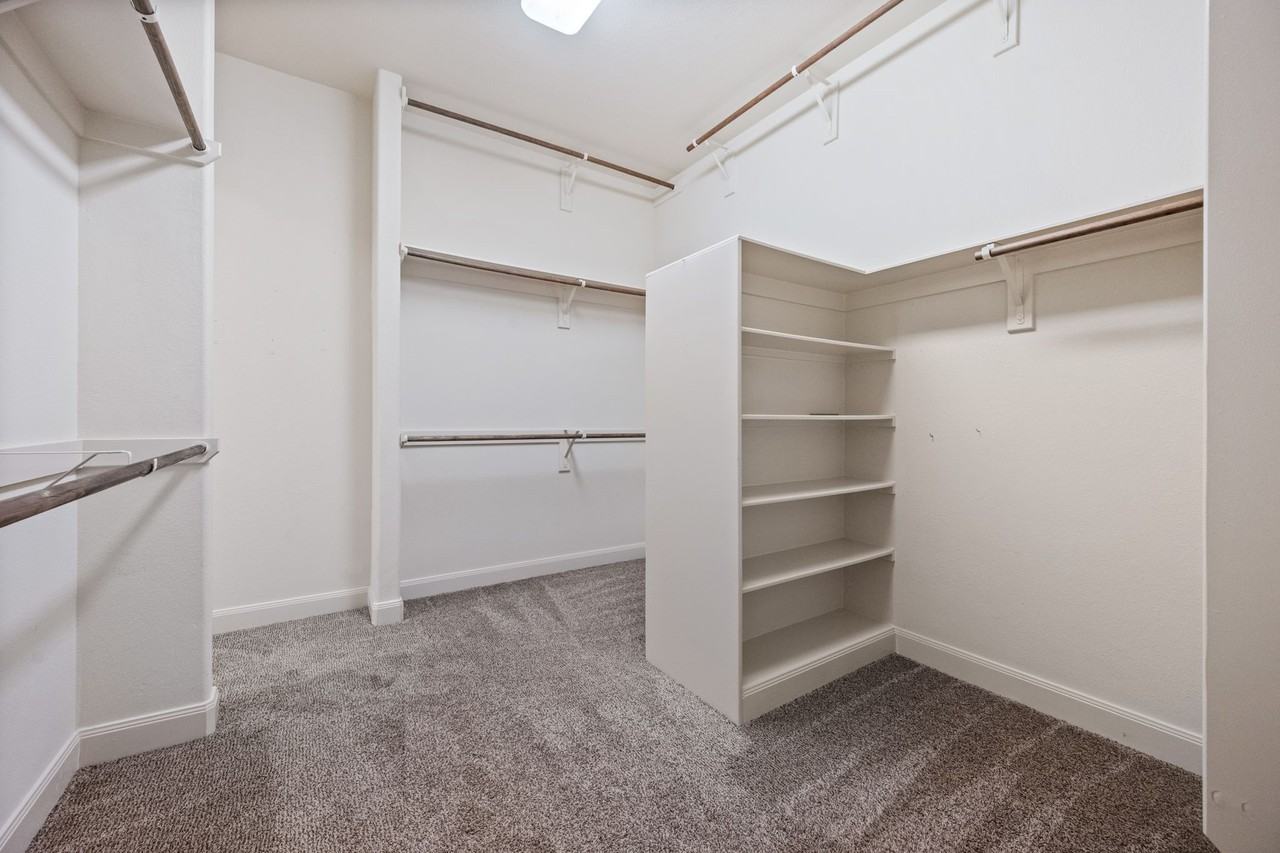 18626 Luna Cove Lane #18626 - Photo 3 of 29