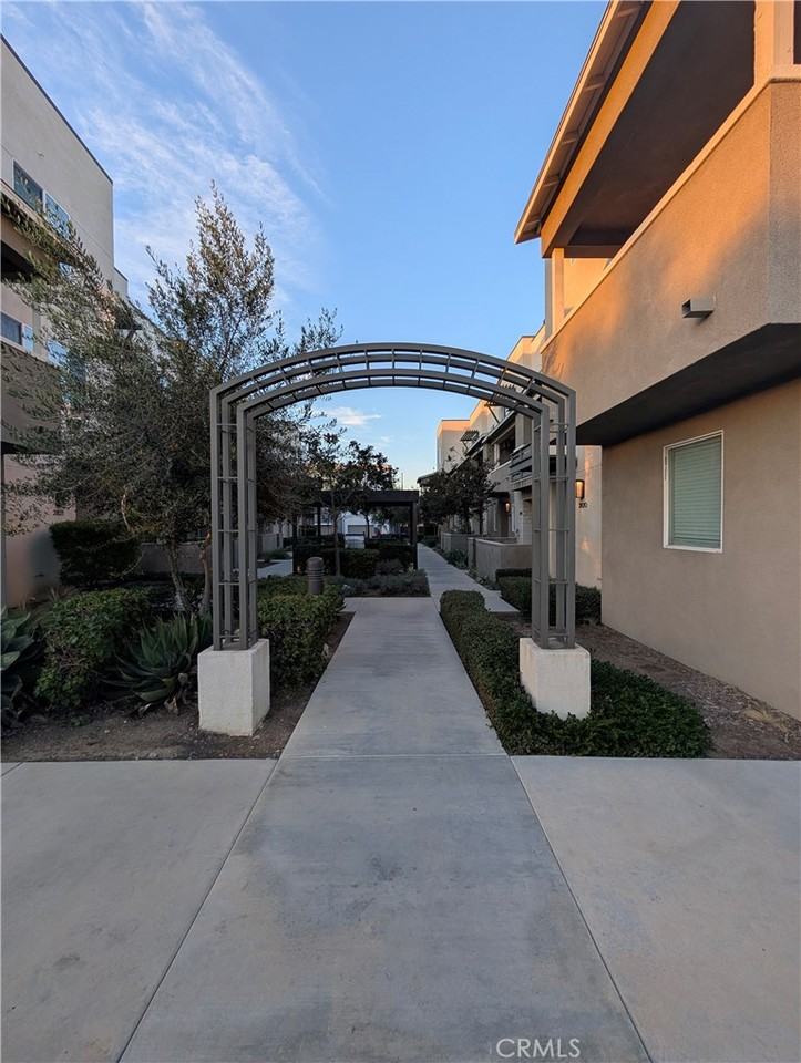 2823 Lilly Lane #2823 - Photo 2 of 50