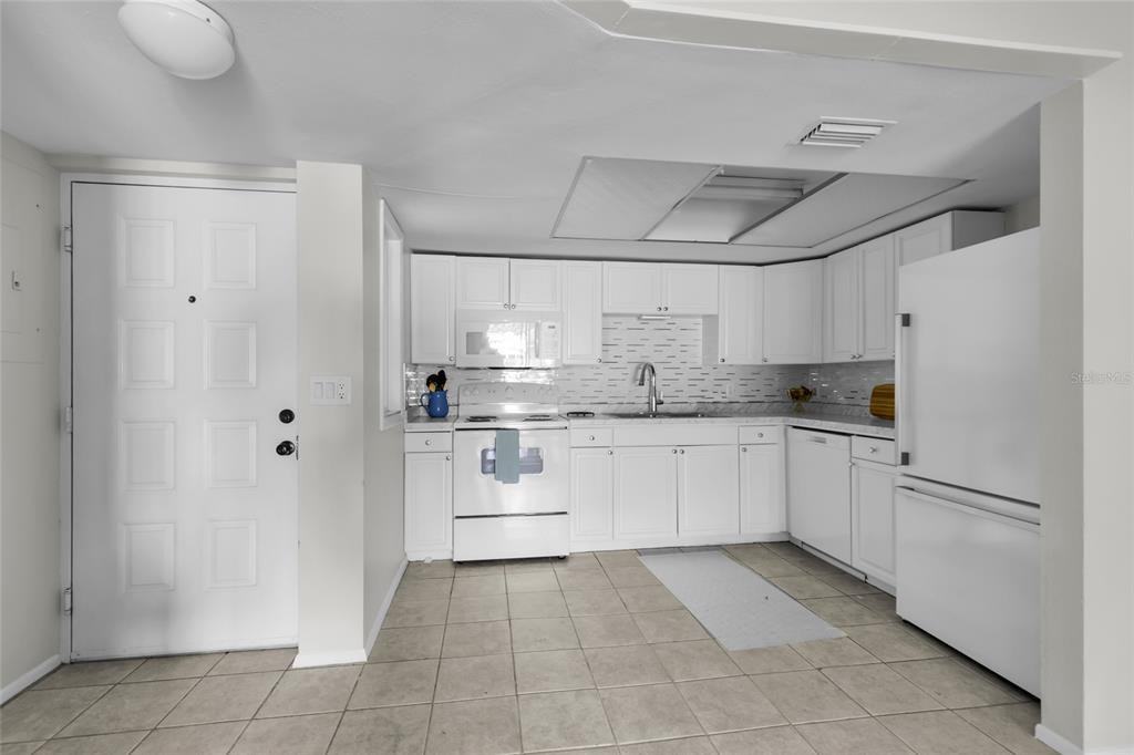 588 Fairways Lane #588E204 - Photo 2 of 16