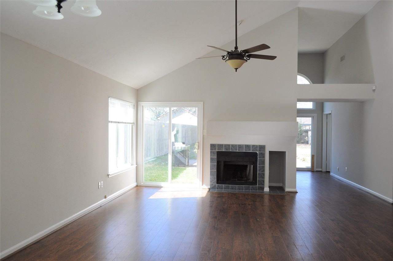 8639 Sparkling Springs Drive #8639 - Photo 3 of 35