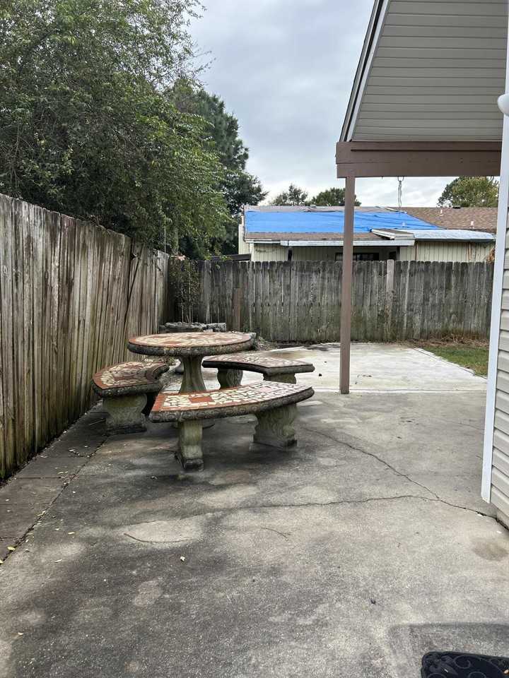 404 Adam Street Northwest #404 - Photo 2 of 11