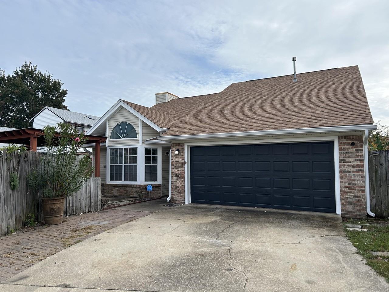 404 Adam Street Northwest #404 - Photo 4 of 11