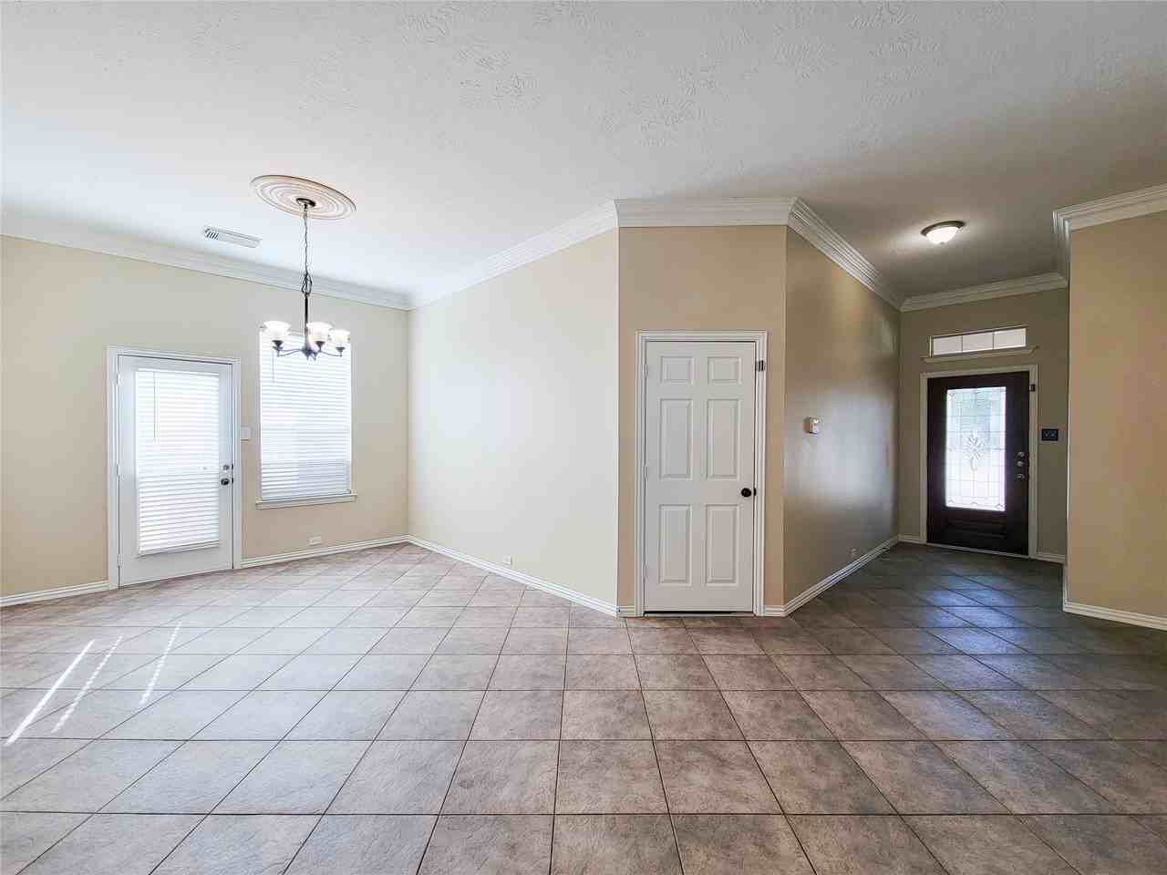 14322 Darmera Court #14322 - Photo 3 of 43